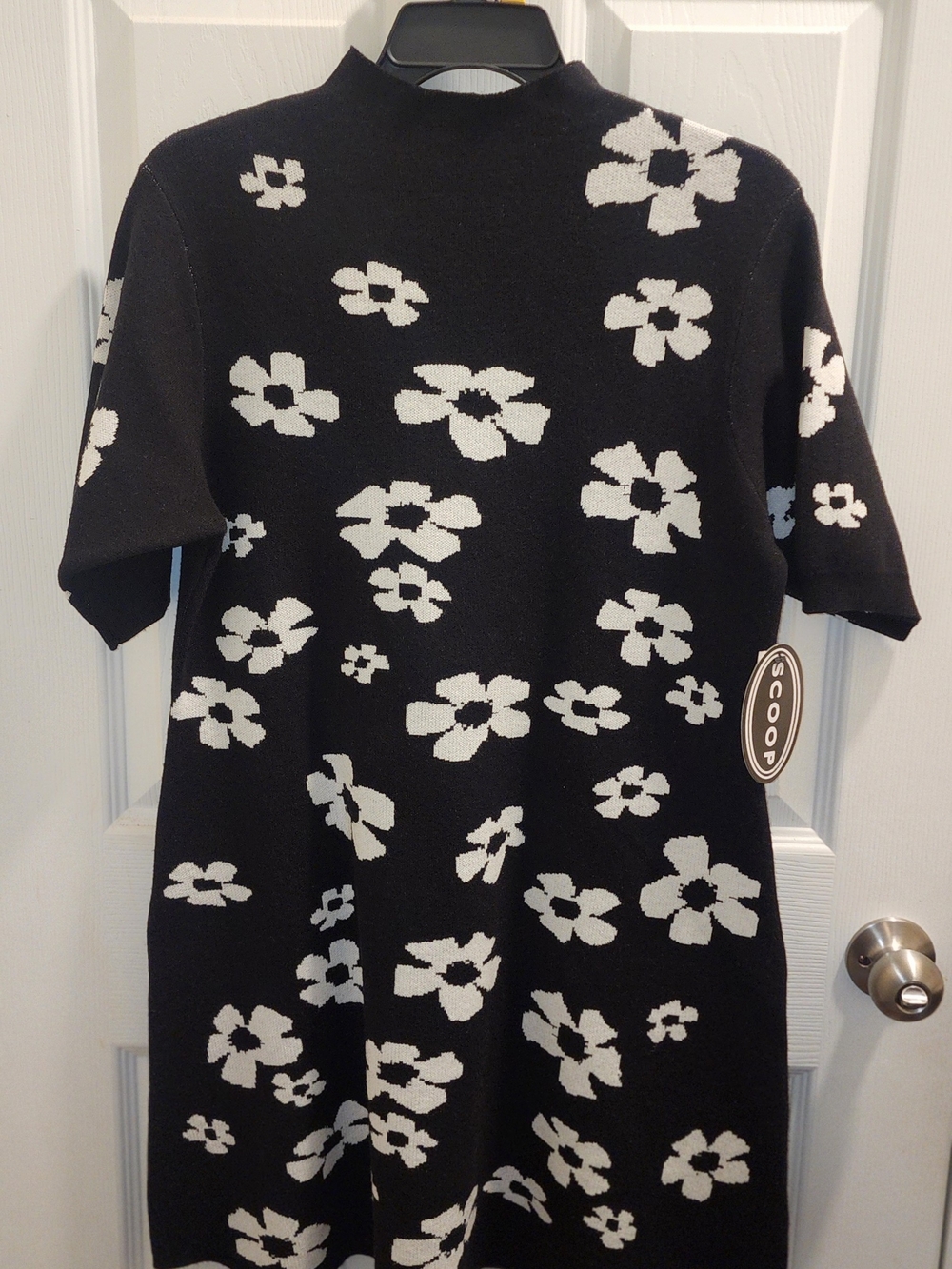 Scoop Black & White Floral Knit Dress